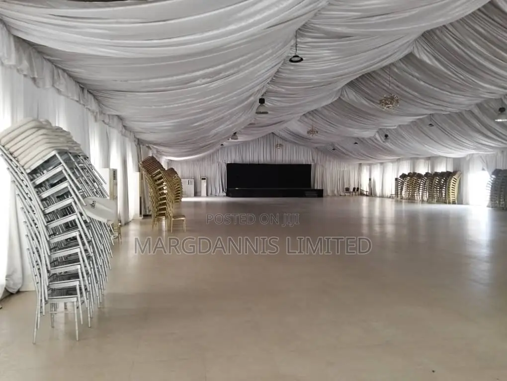 For Lease, 500 Seaters Banquet Hall, Ibeshe Road, Ikorodu in Ibeshe / Ikorodu