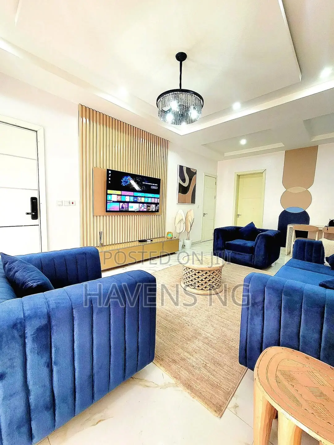 3-Bedroom Luxurious Cozy Shortlet Apartment in Gerard Road