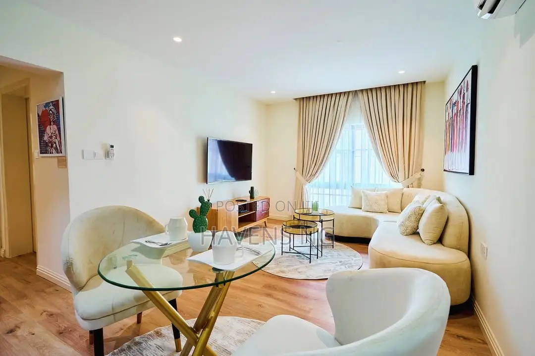 Neat 1-Bedroom Apartment With Gym in Lekki Phase 1