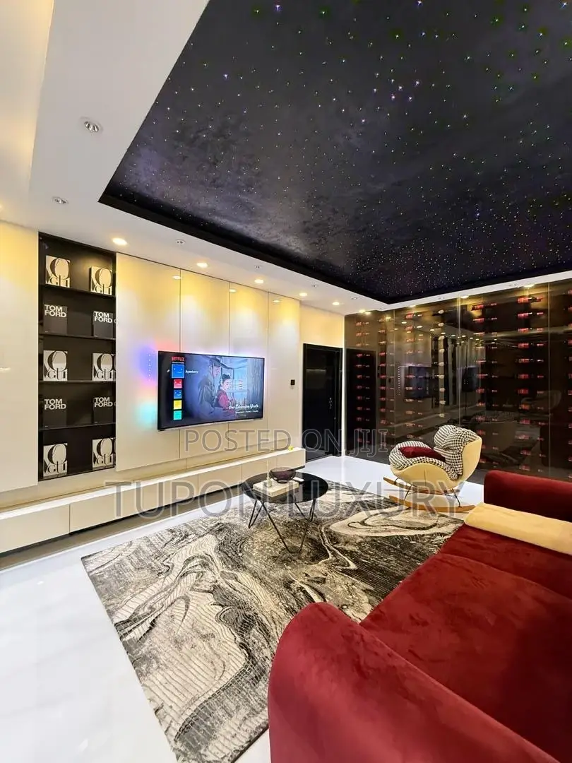 Deluxe 2 Bedroom Apartment With a Private Cinema Bathub in Chevron