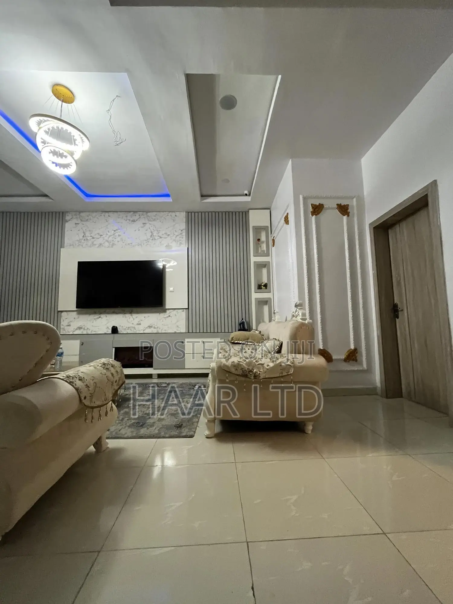 Daily Luxury Room Available With Pool,Gym,Wifi in Lekki Phase 2