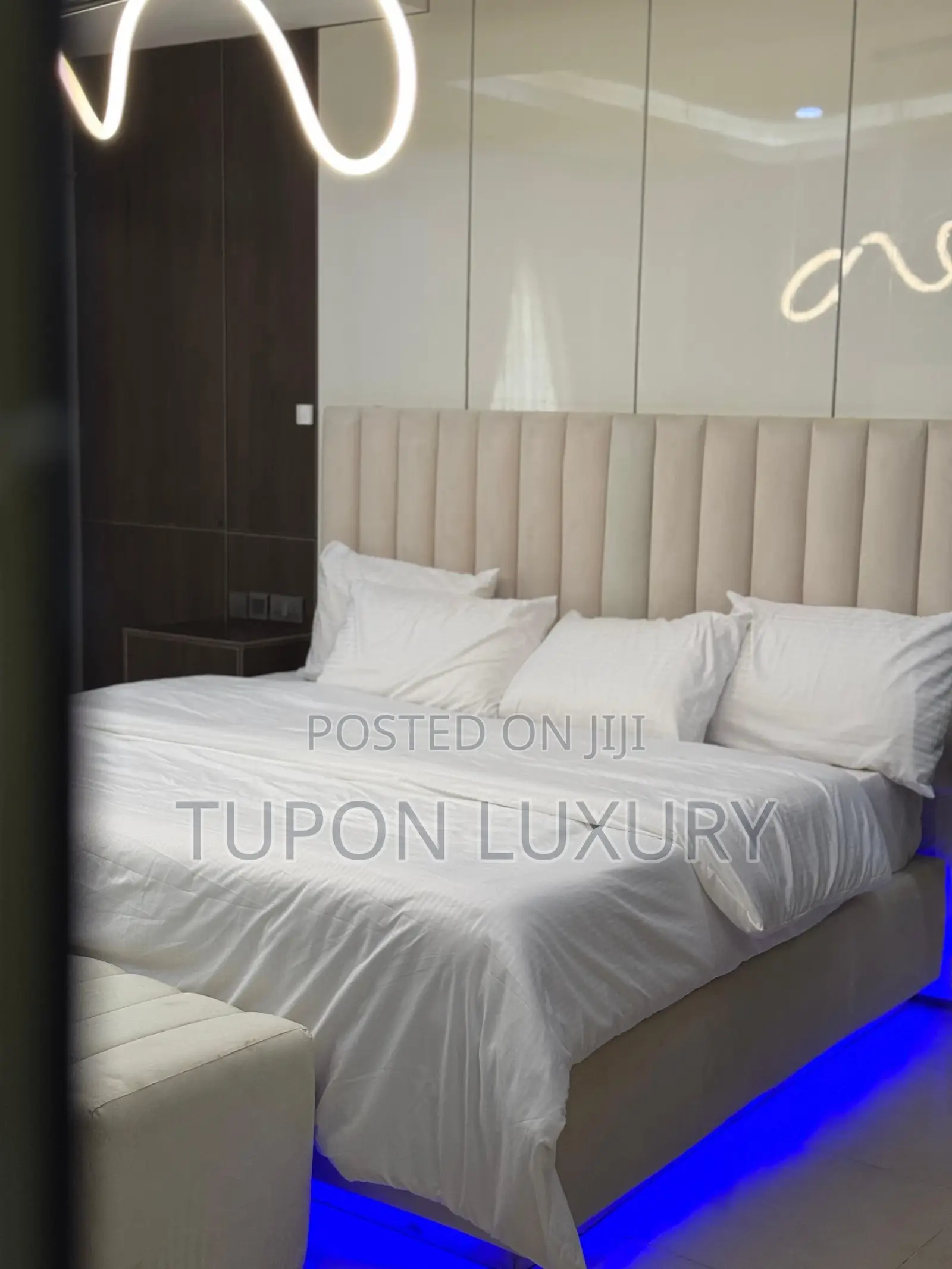 Luxury Clean 2/3 Bedroom With Ps5 in Jahi