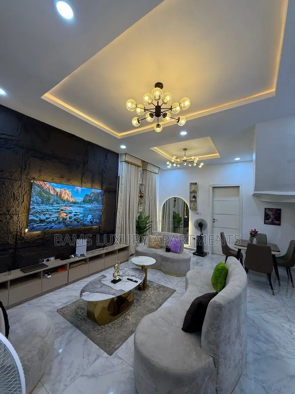 Shortlet Apartments for Party at the Island in Agungi
