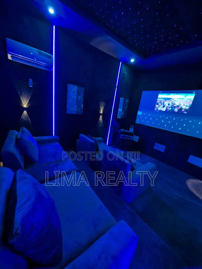 5 Bed With Cinema, Self Compound With Pool in Chevron