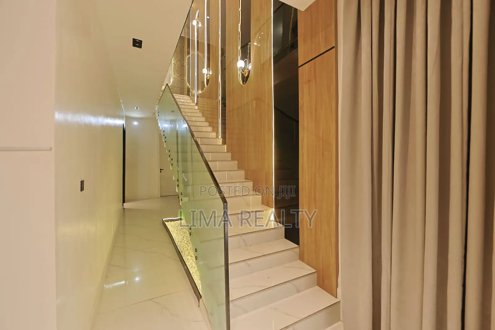 5 Bed With Cinema, Self Compound With Pool in Chevron