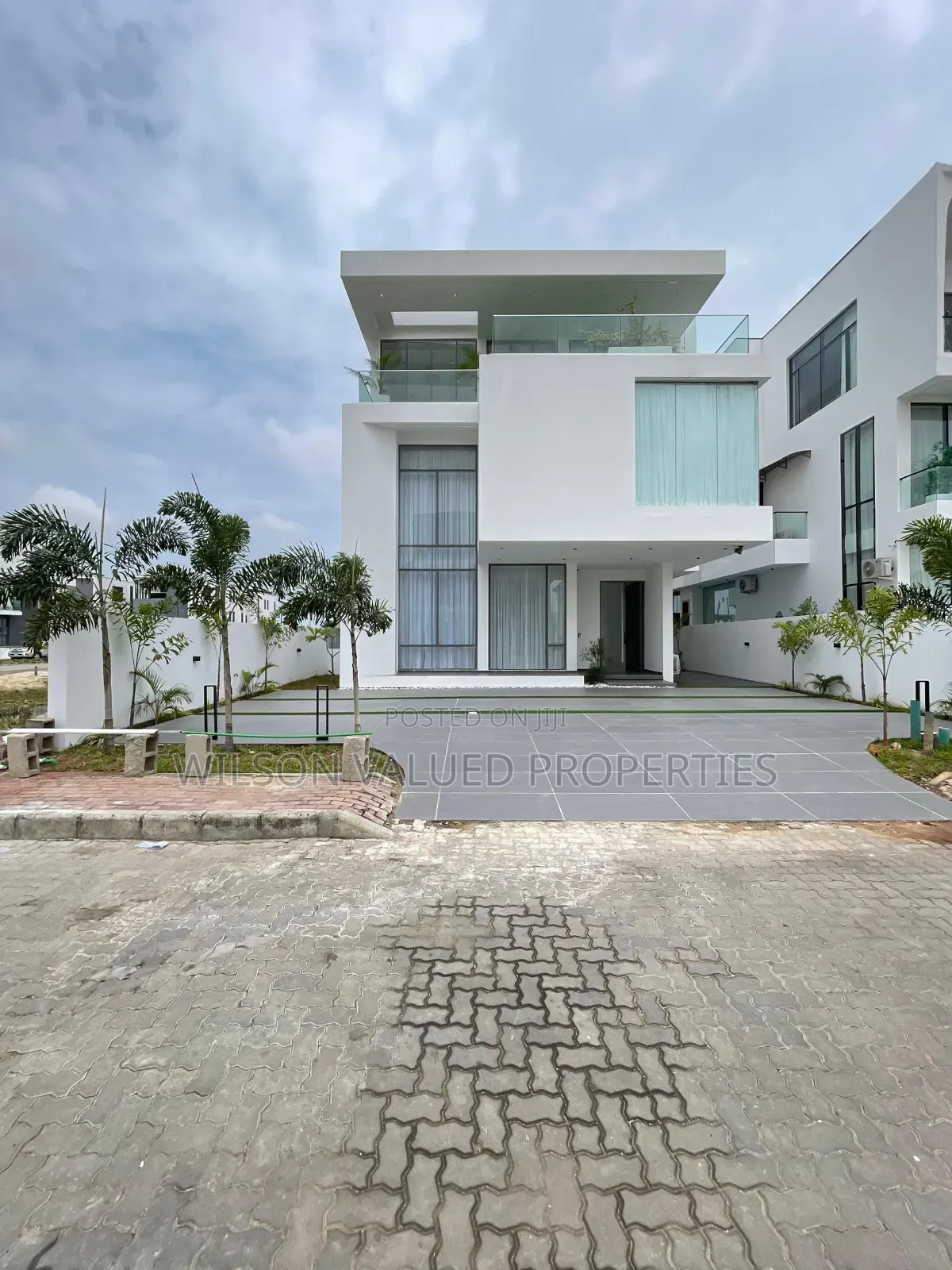 Furnished 5bdrm Mansion in Wvp Homes, Osapa london for sale in Osapa london