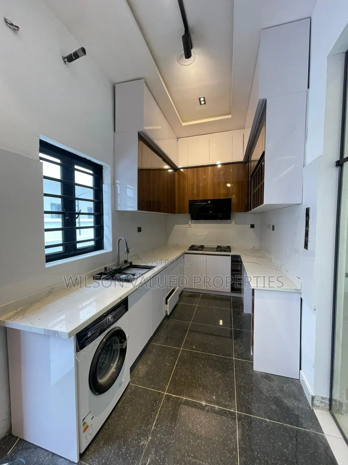 4bdrm Duplex in Wvp Homes, Ikota for sale in Ikota