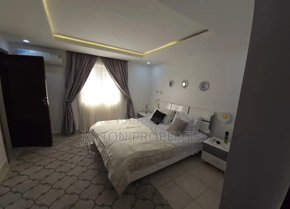 Cozy 2 Bedroom in Life Camp