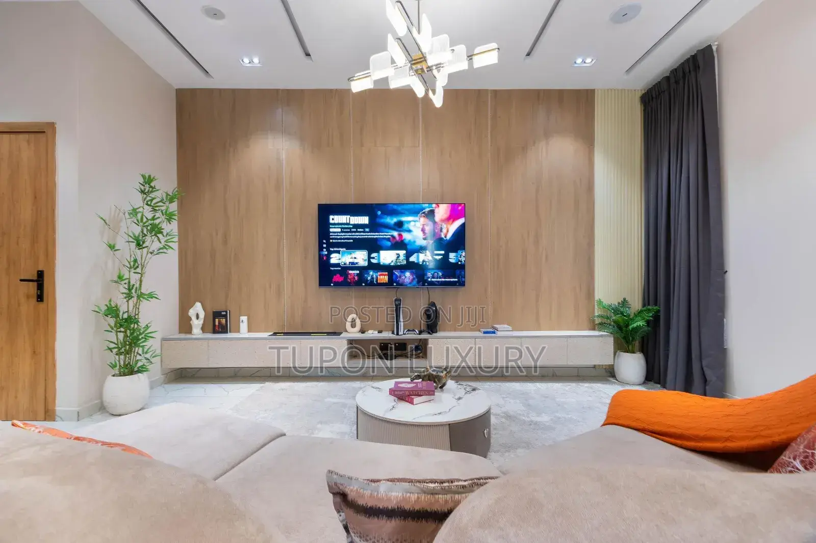 Luxury 2bedroom Apartment With Pool and Ps5 in Ikate