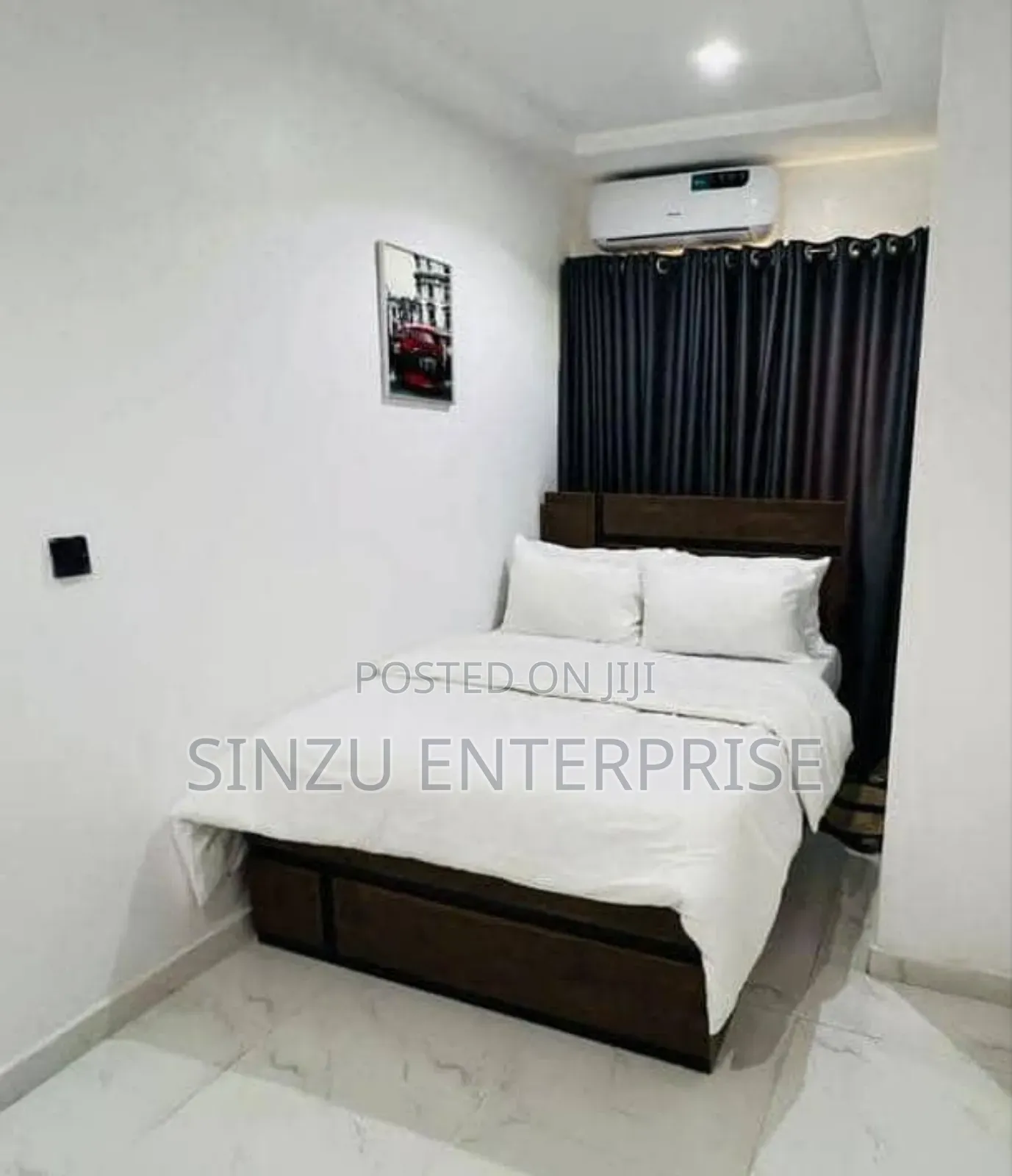Small Studio Room in an Extremely Clean Estate in Chevron