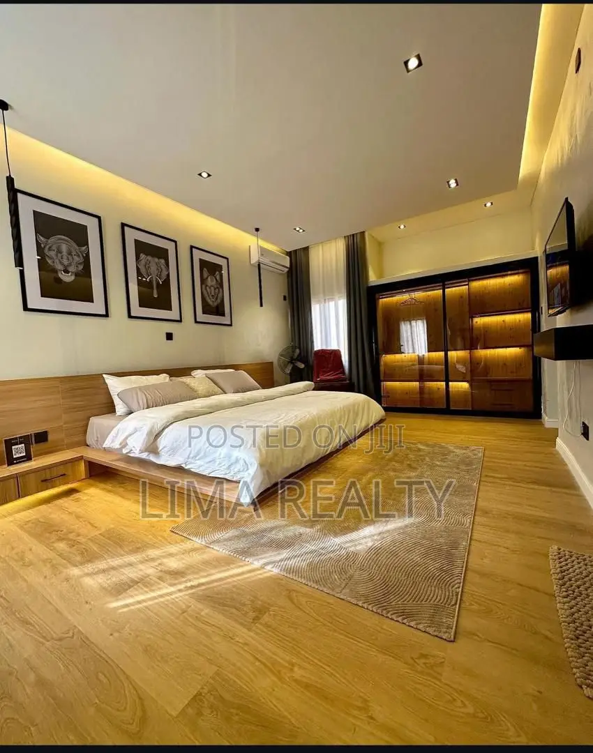 Luxury 3 Bedroom Abuja in Zone 2 / Wuse