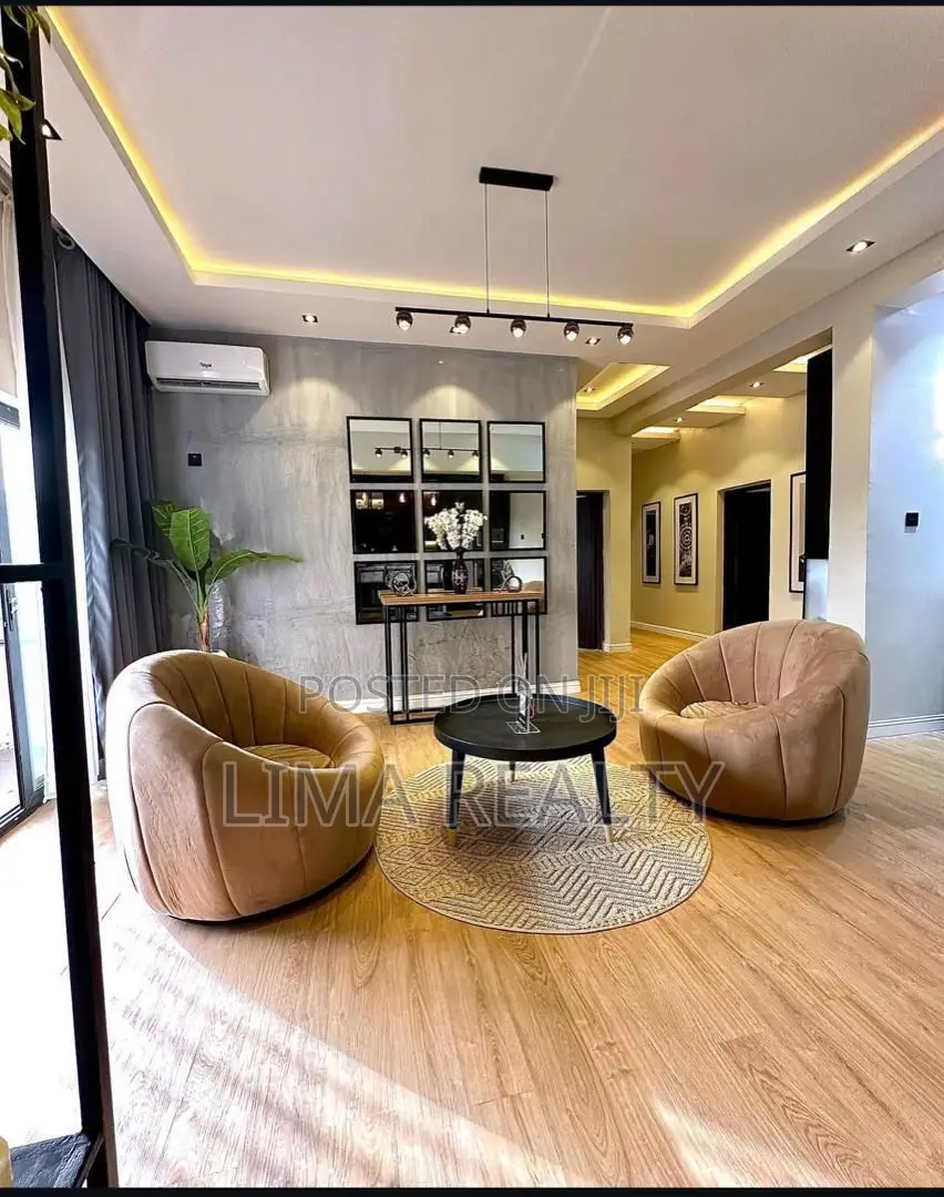 Luxury 3 Bedroom Abuja in Zone 2 / Wuse