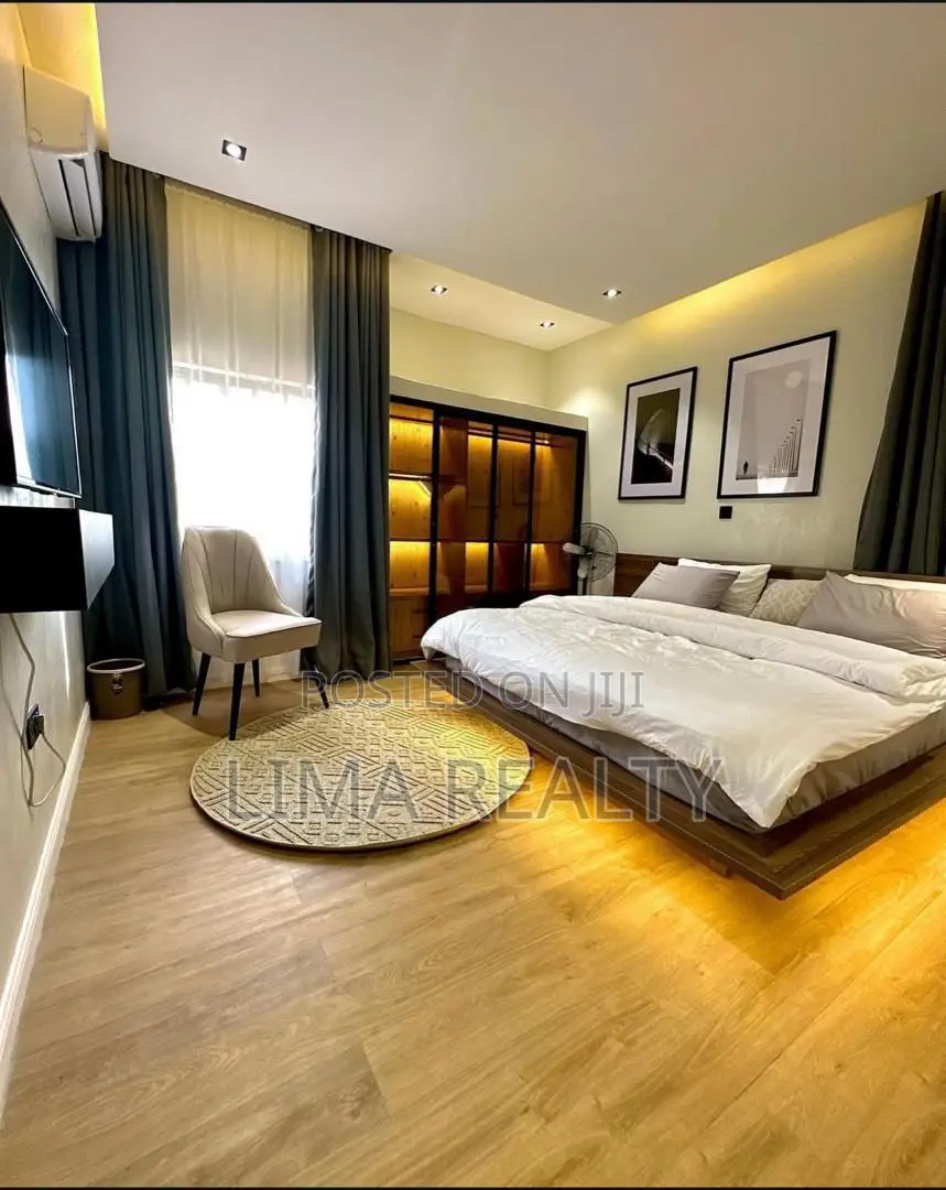 Luxury 3 Bedroom Abuja in Zone 2 / Wuse