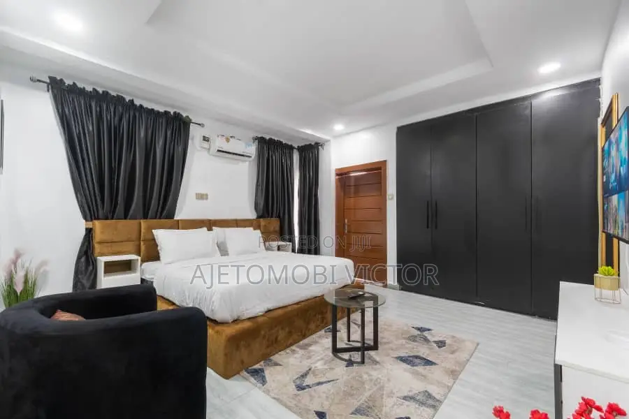 4bedroom Duplex With Snooker and Ps5 in Lekki Phase 1