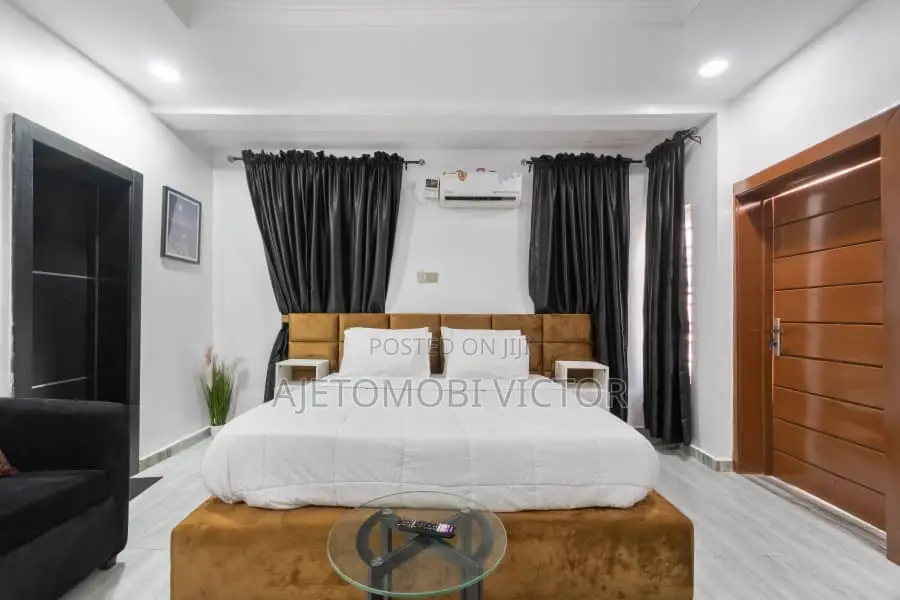 4bedroom Duplex With Snooker and Ps5 in Lekki Phase 1