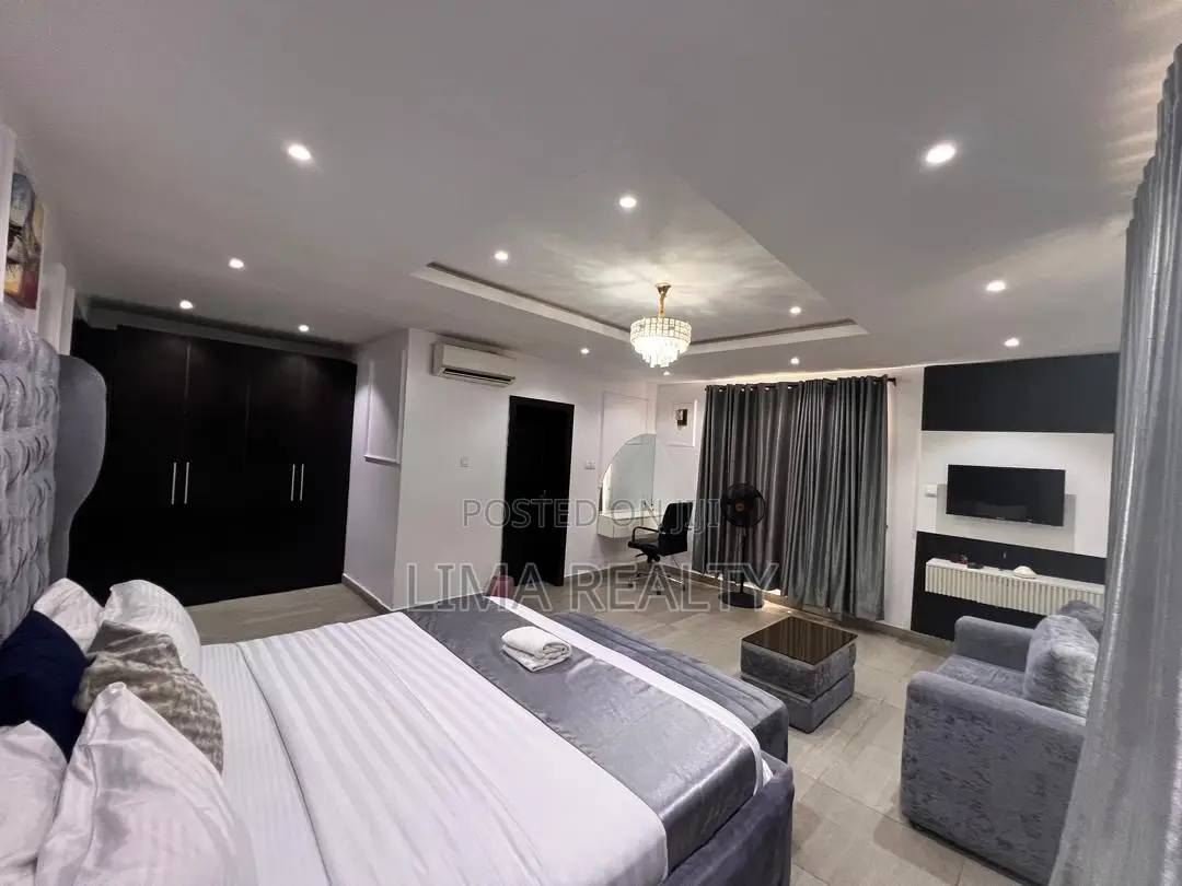 3 Bedroom Victoria Island in Victoria Island Extension