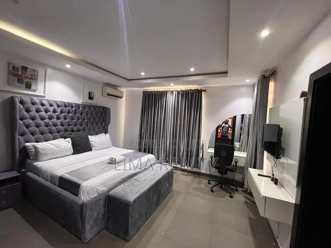 3 Bedroom Victoria Island in Victoria Island Extension