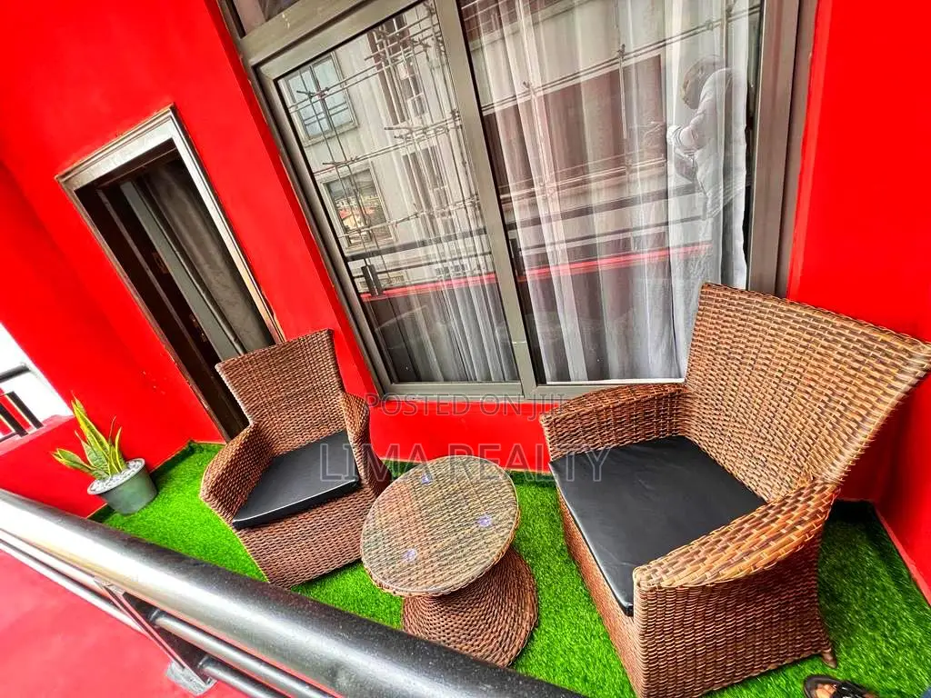 3 Bedroom Victoria Island in Victoria Island Extension