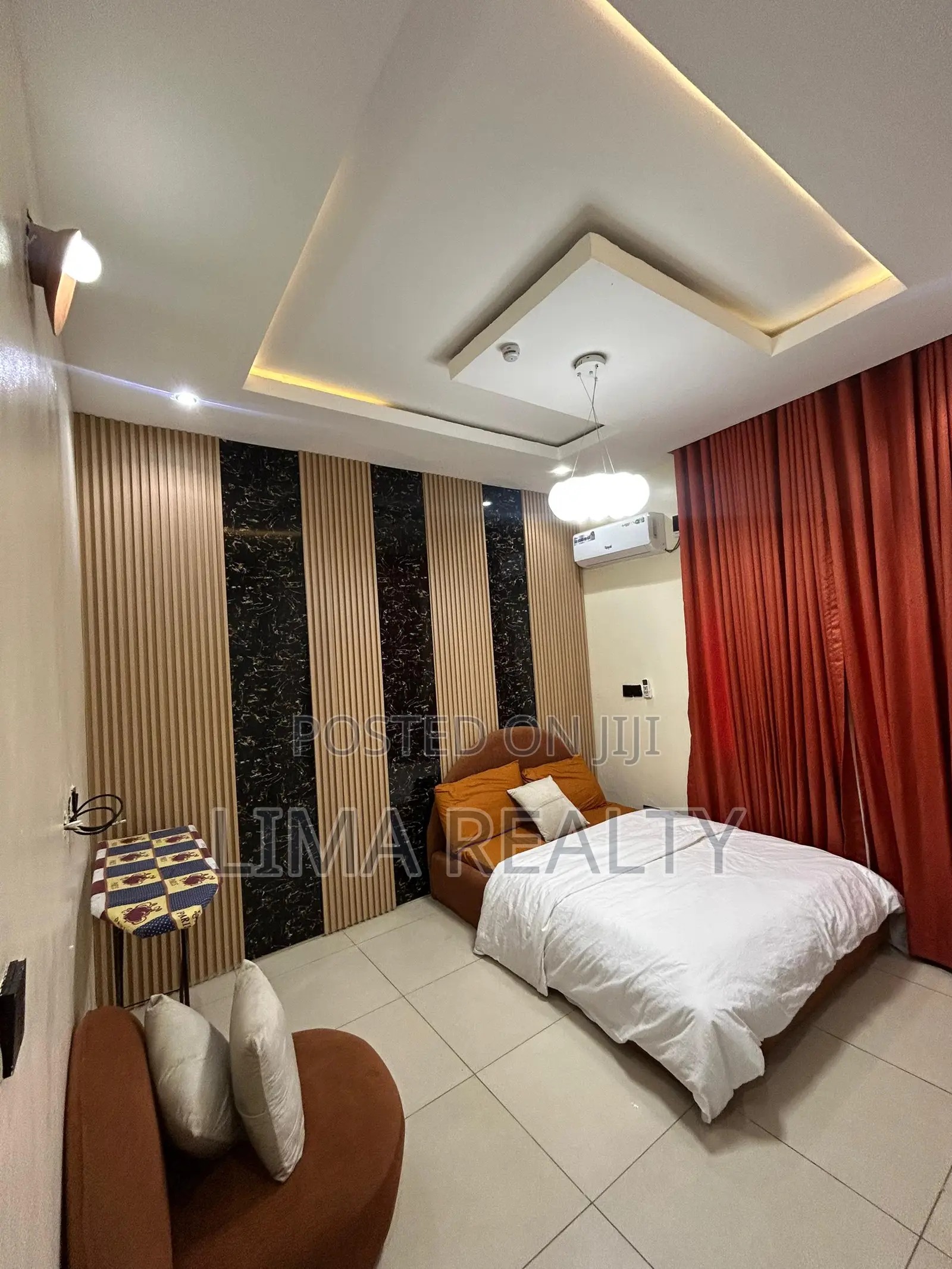 Luxury 2 Bedroom in Akin Adesola