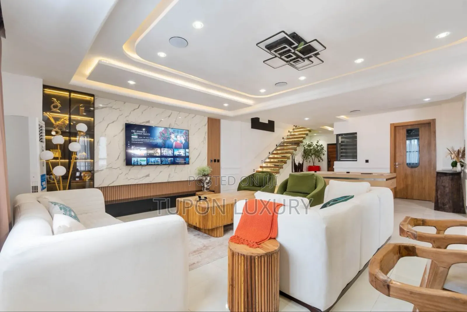 Luxury 3bedroom Maisonnette With Snooker in Victoria Island