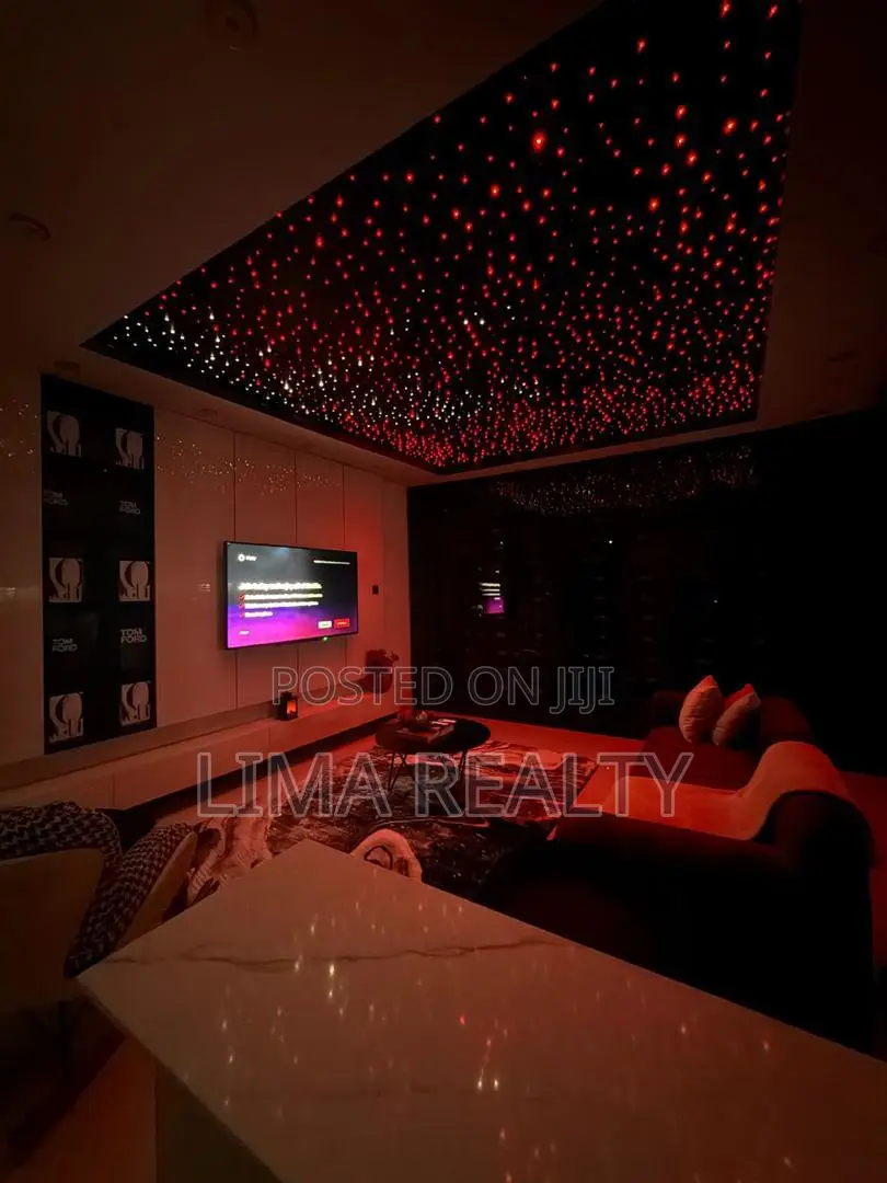 Lux 1 Bed With Cinema in Ikate
