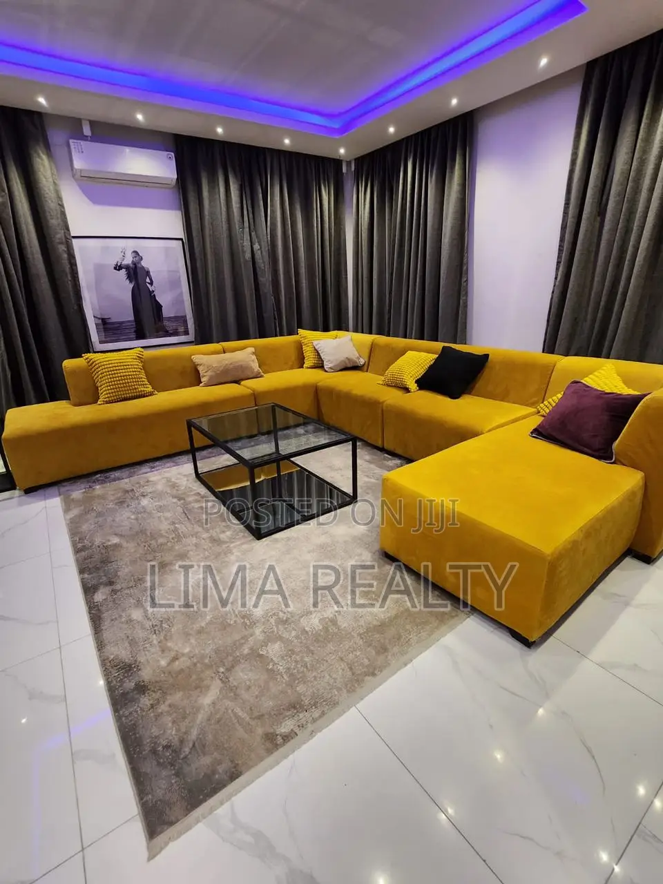 Self Compound 4 Bed Chevron/Party Normal Stay in Chevron