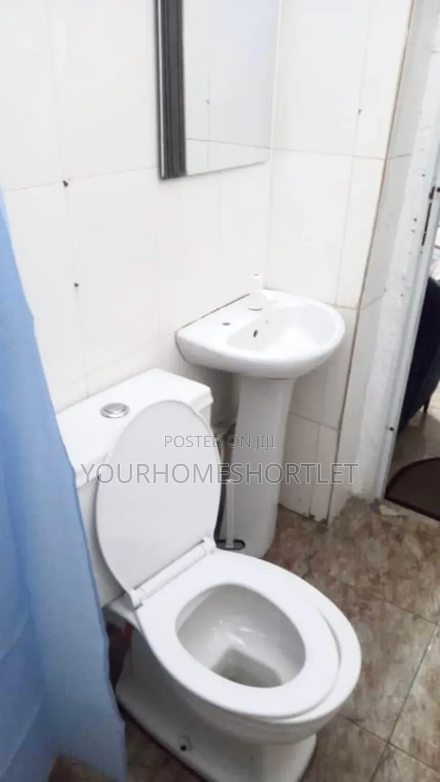 Clean Studio Apartment With Smart Tv for Daily/Weekly/ Monthly in Adeniyi Jones