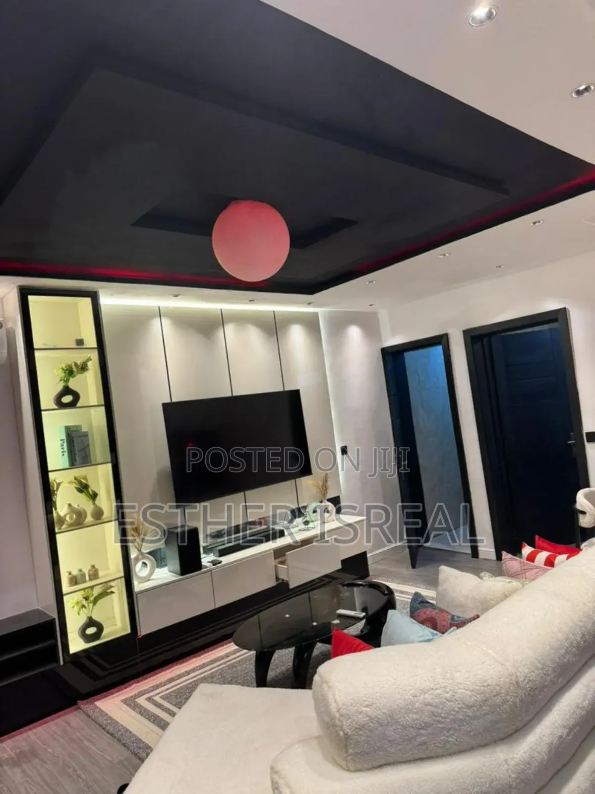 Red 2 Bedroom Ikate in Ikate