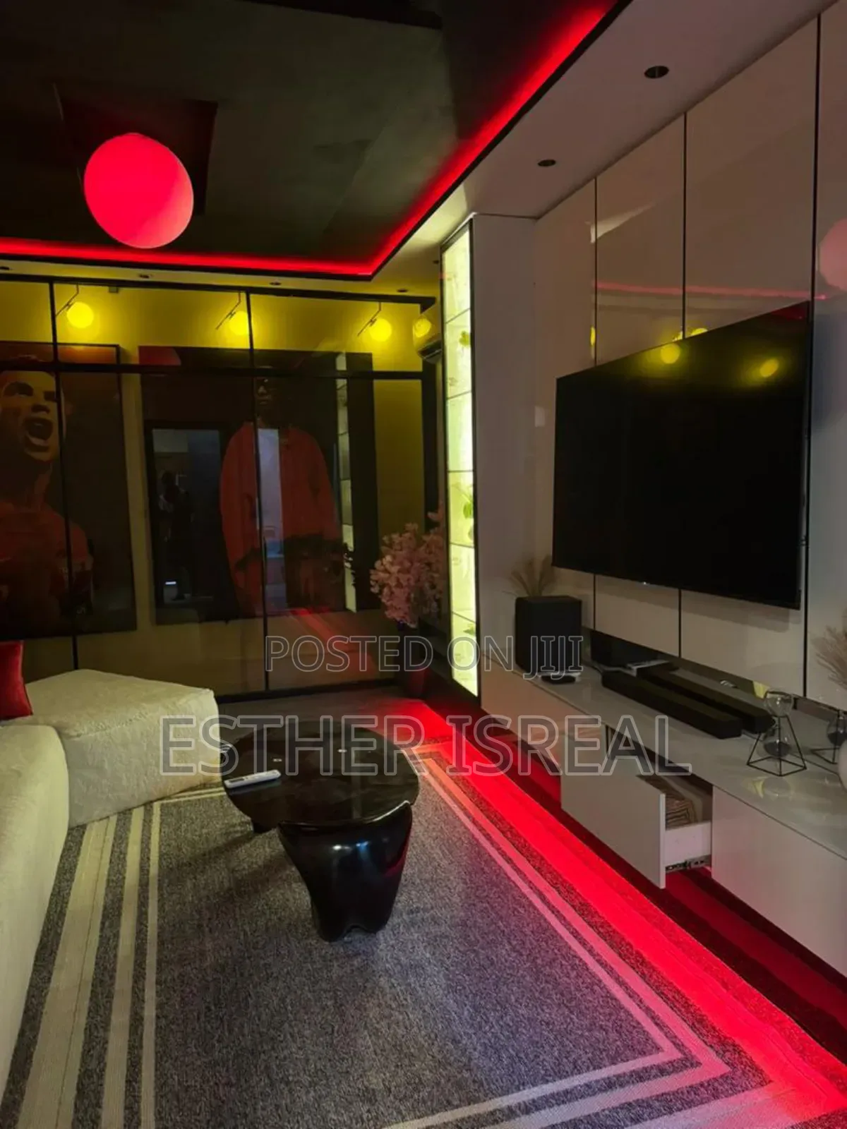 Red 2 Bedroom Ikate in Ikate