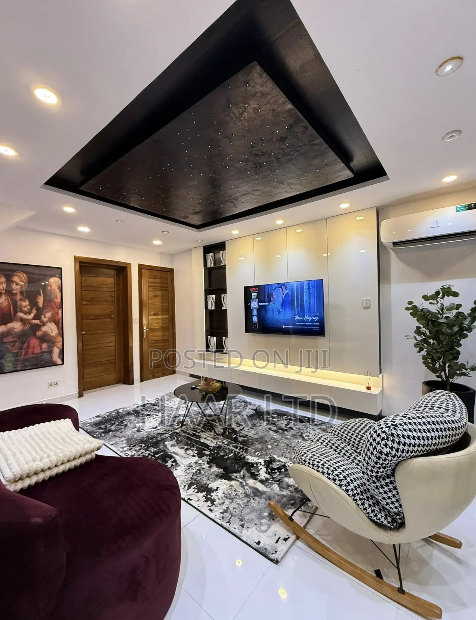 Smart 2 Bedroom With Private Cinema in Ikate