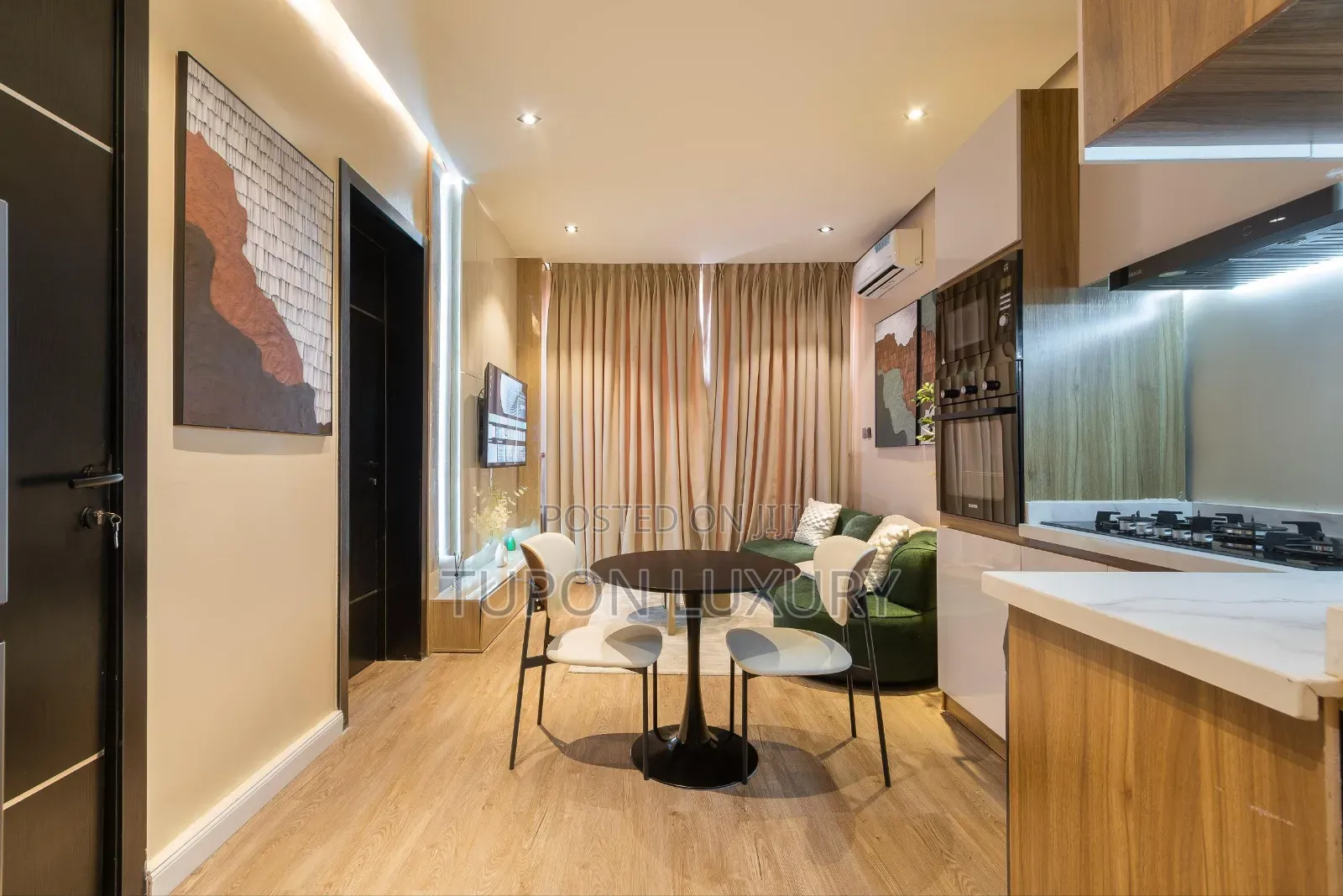 New Cinematic 1bedroom With Pool, Gym and Ps5 in Ikate