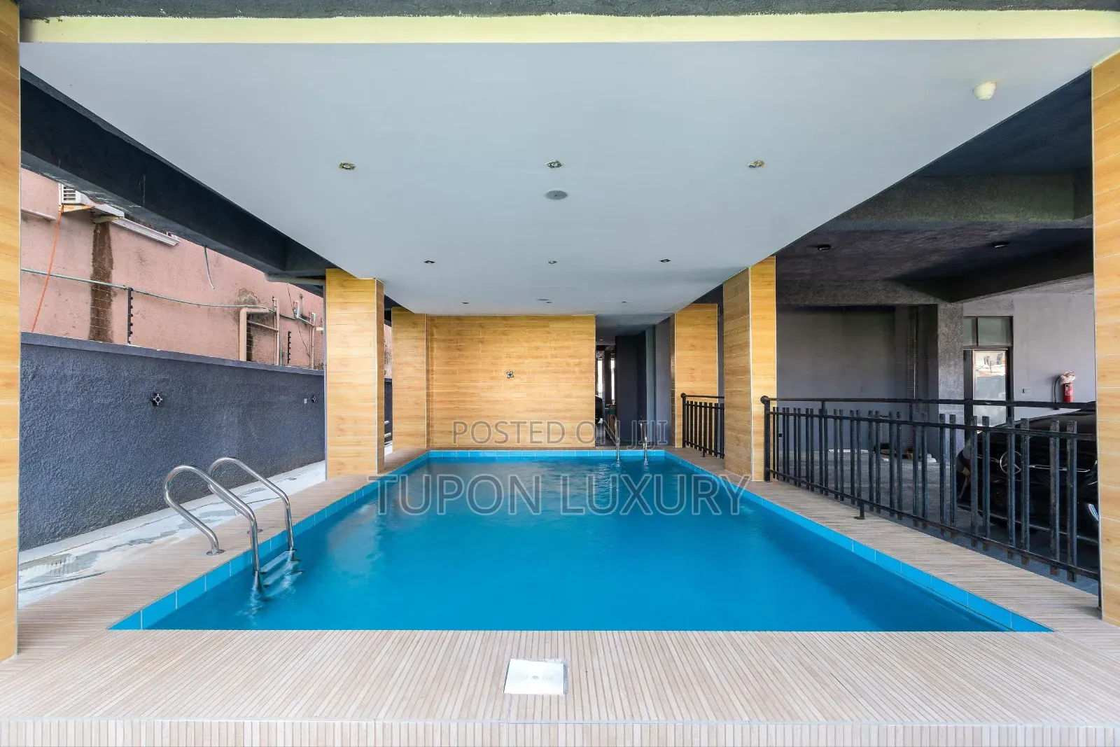 New Cinematic 1bedroom With Pool, Gym and Ps5 in Ikate