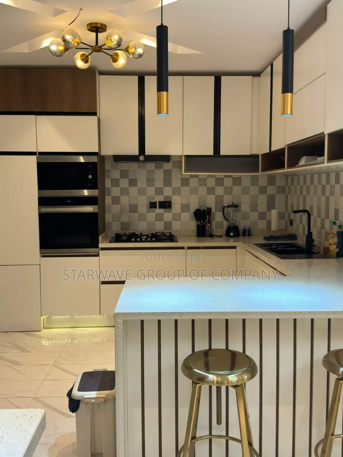 2 Bedroom Apartment With Ps5 in Ikate
