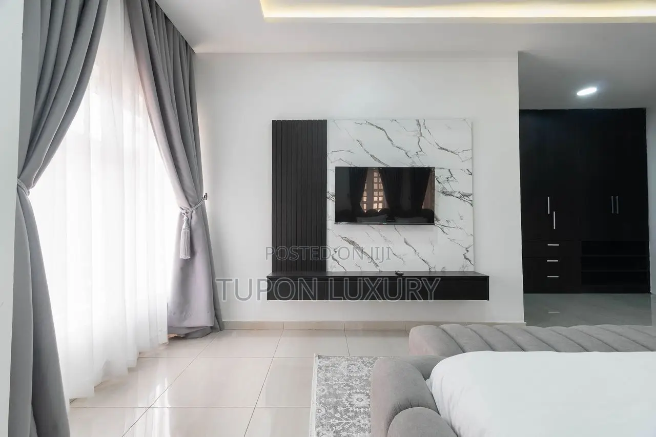 4bedroom Duplex With Pool, Gym, Snooker in Victoria Island