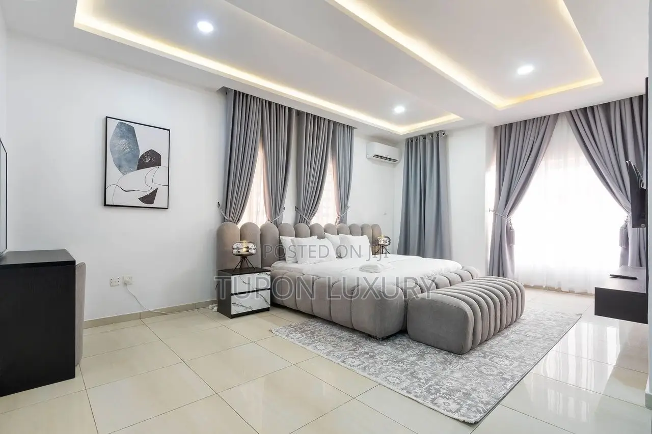 4bedroom Duplex With Pool, Gym, Snooker in Victoria Island