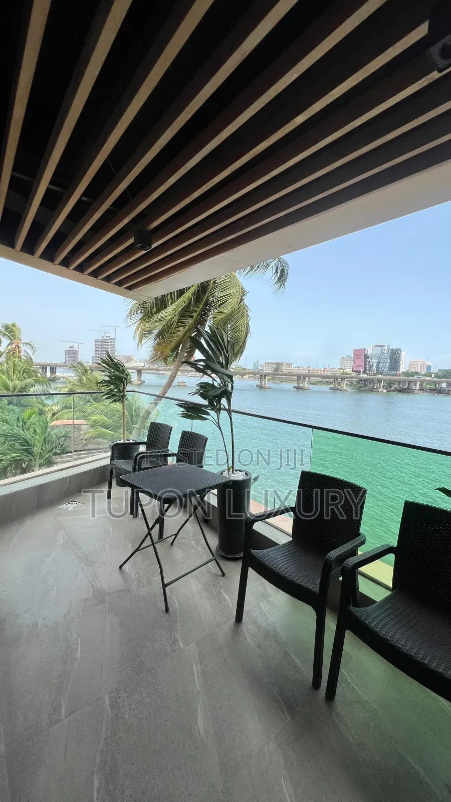 Waterfront 2bedroom in Ikoyi With Access to Jetty in Ikoyi