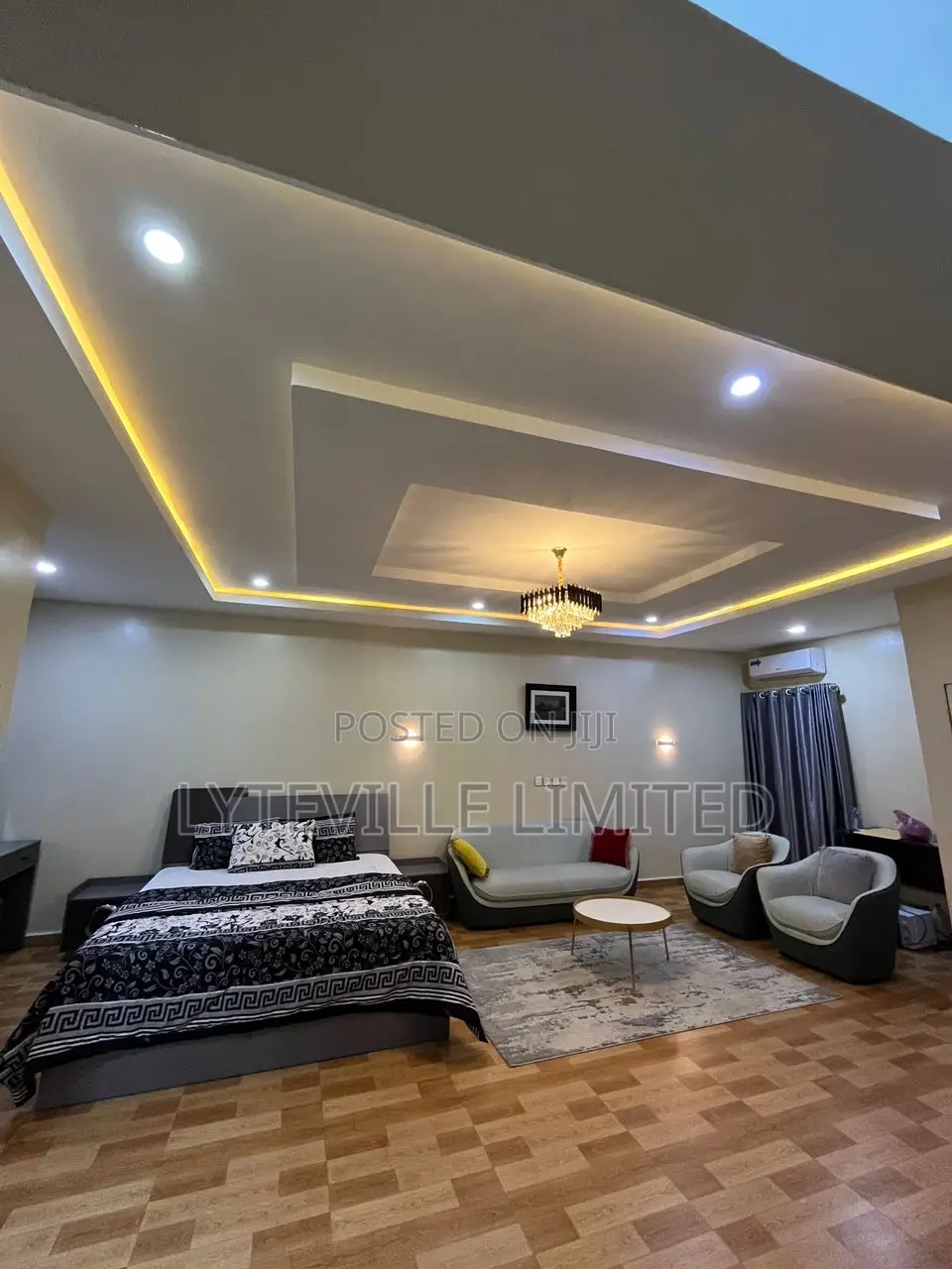 Luxurious 5 Bedrooms and Others in Life Camp