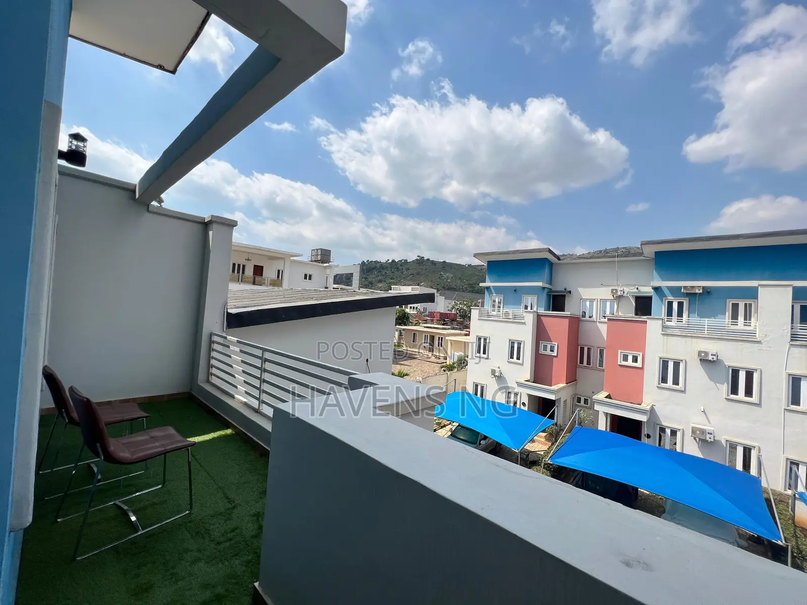 Deluxe 3-Bedroom Terrace Shortlet. in Katampe Extension