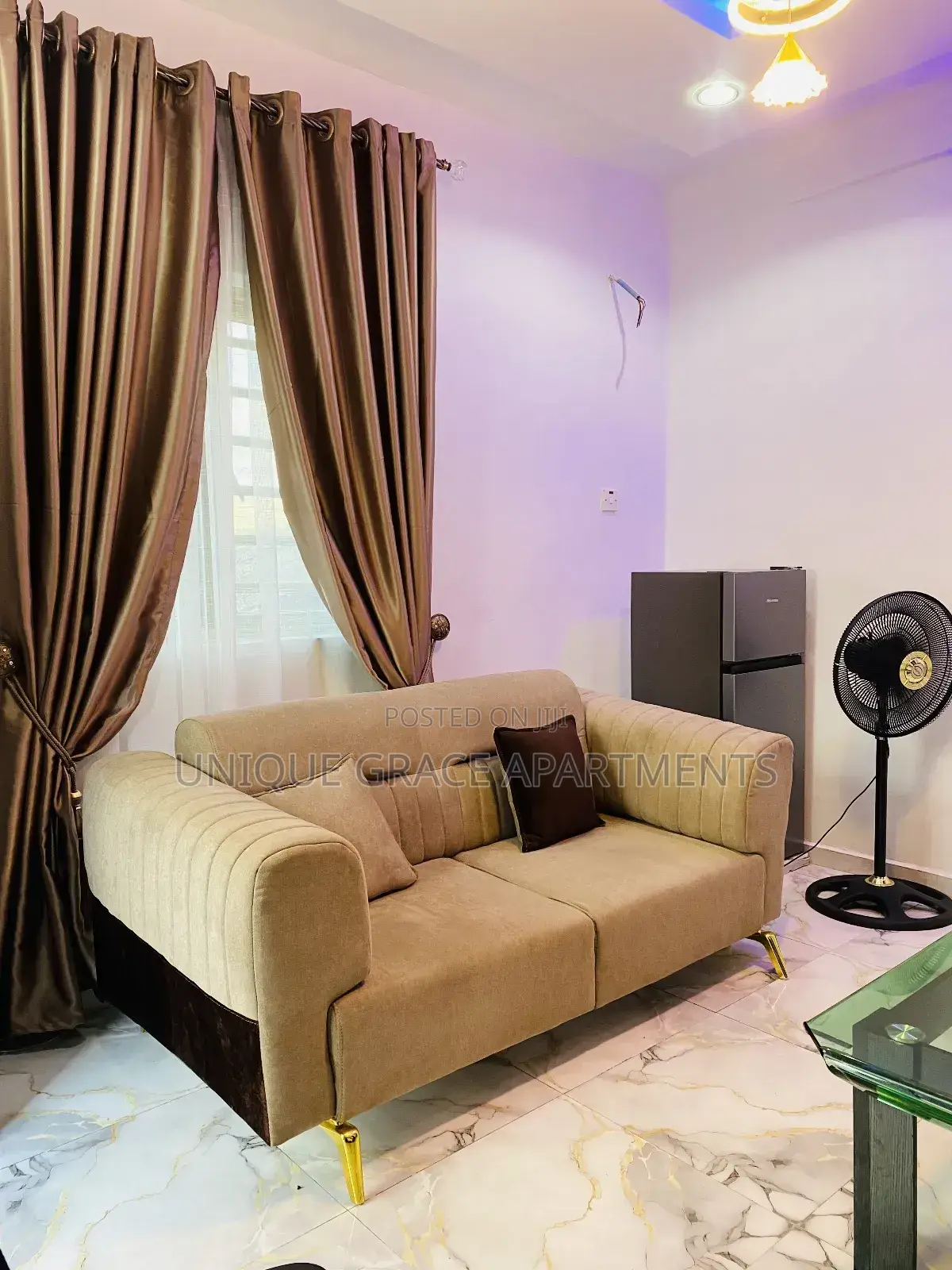 Unique One Bedroom, 24/7 Light, Wi-Fi, Acs, Netflix in Ifako-Ogba