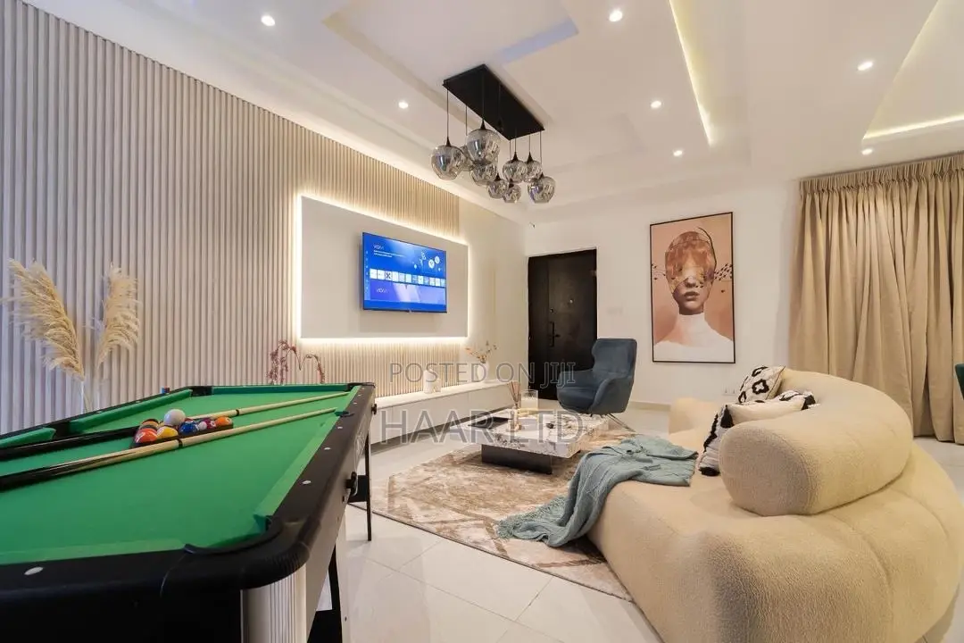Beautiful and Luxurious 2 Bedroom Apartment in Lekki Phase 1