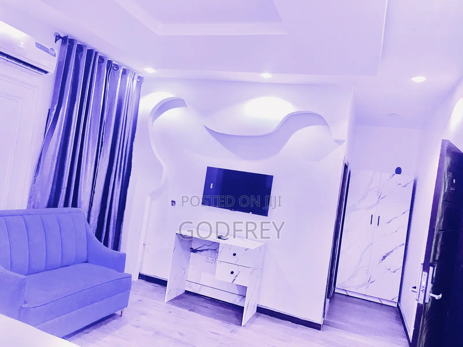 Single Rooms Hotel in Sangotedo