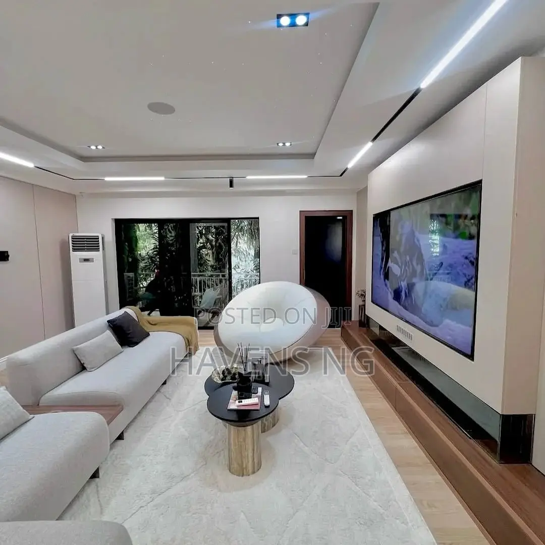 Luxury 3 Bedroom Apartment With Private Lounge and Swimming Pool. in Maitama