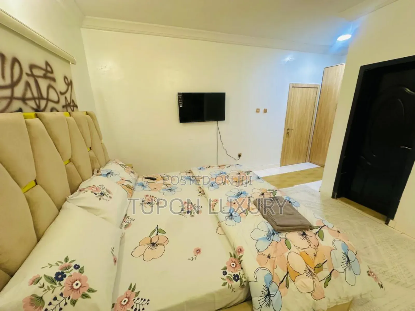 Neatly Furnished 2bedroom Apartment in Lekki Phase 1 in Lekki