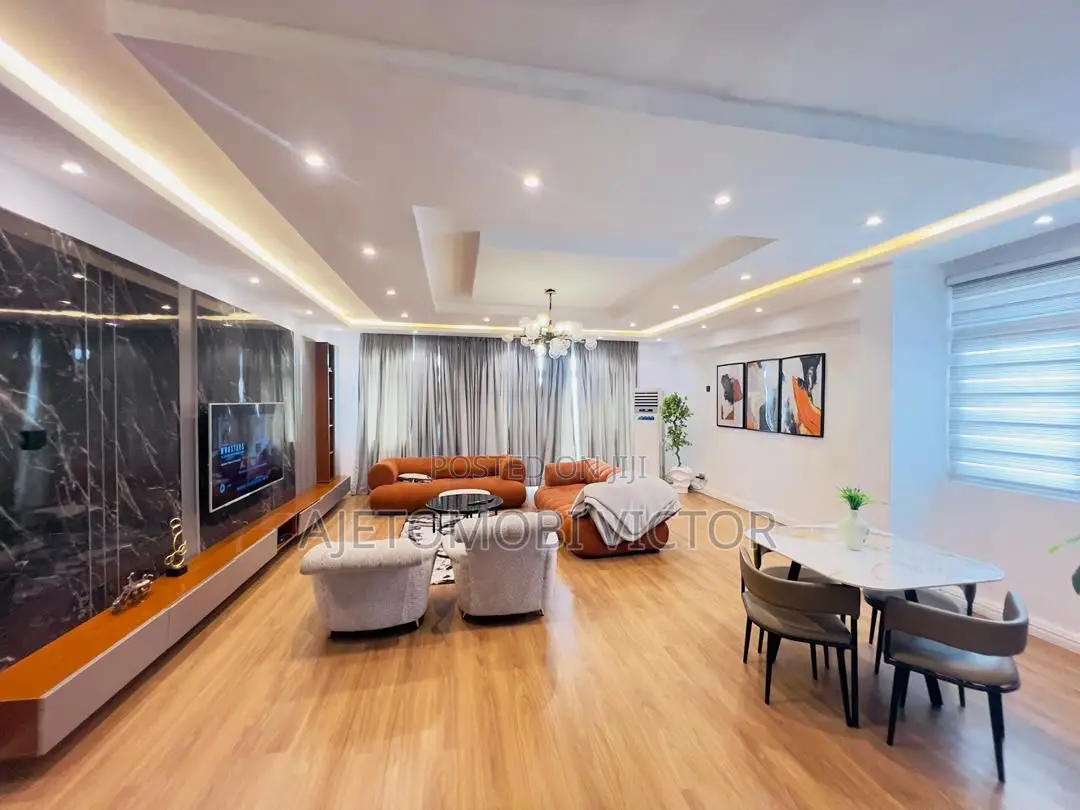 Beautiful Waterfront 3bedroom Apartment in Lekki Phase 1