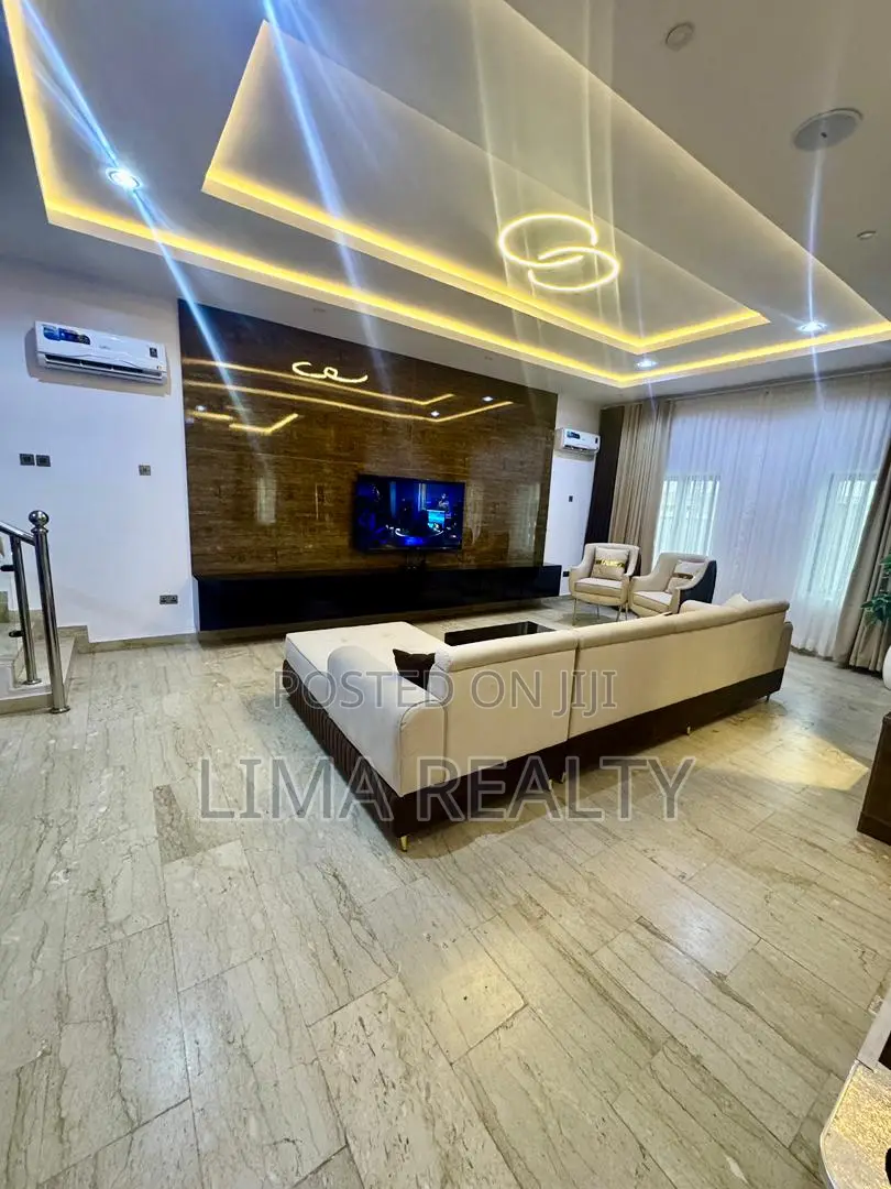 Luxury 5 Bed Self for Party and Normal Stay in Agungi