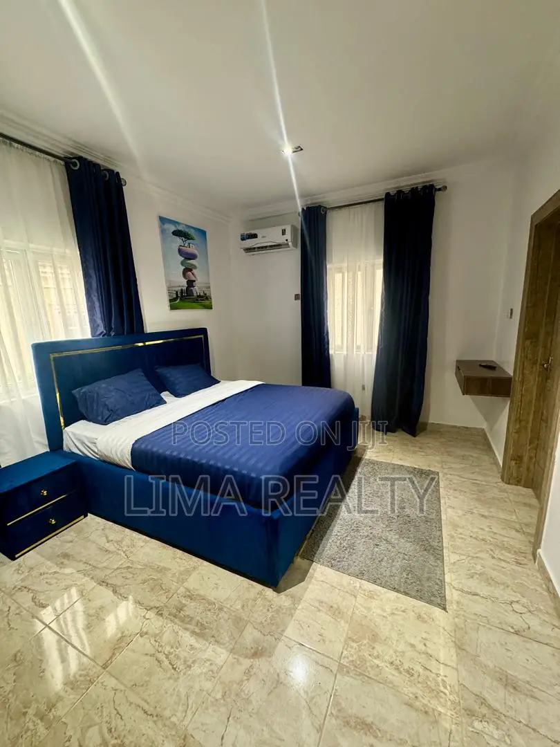 Luxury 5 Bed Self for Party and Normal Stay in Agungi