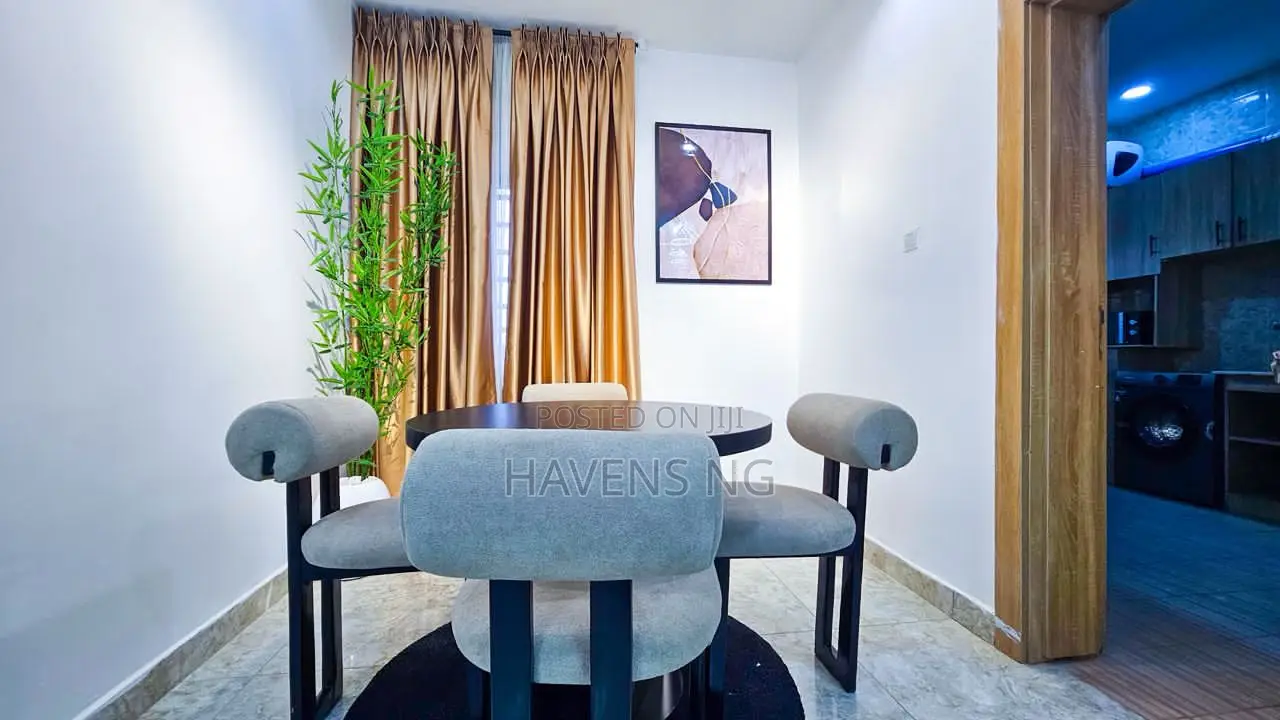 Luxury 3 Bedrooms Apartment in Jahi