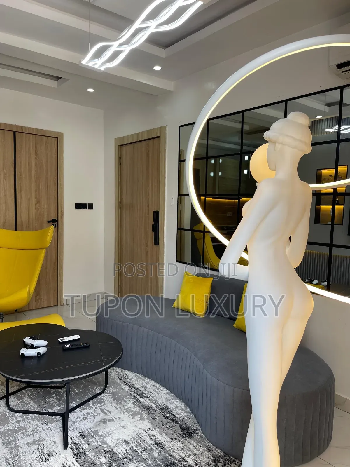 Luxury 1 Bedroom With Ps5 in Ologolo