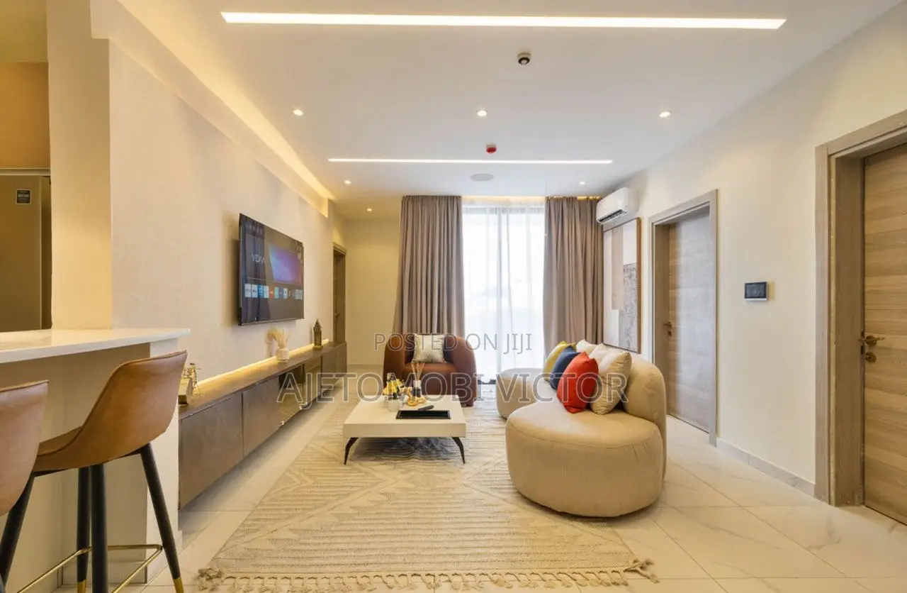 Cute 2bedroom Apartment With Gym Ps5 and Pool in Lekki Phase 1