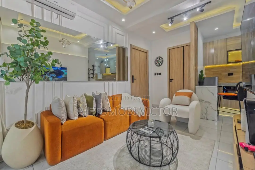 Luxury 1bedroom With Ps5, Dart Board and 2balconies in Ologolo